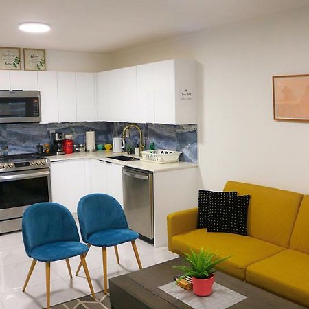 Pristine 3 Beds 2 Washroom Guest Suite Surrey Ngoại thất bức ảnh