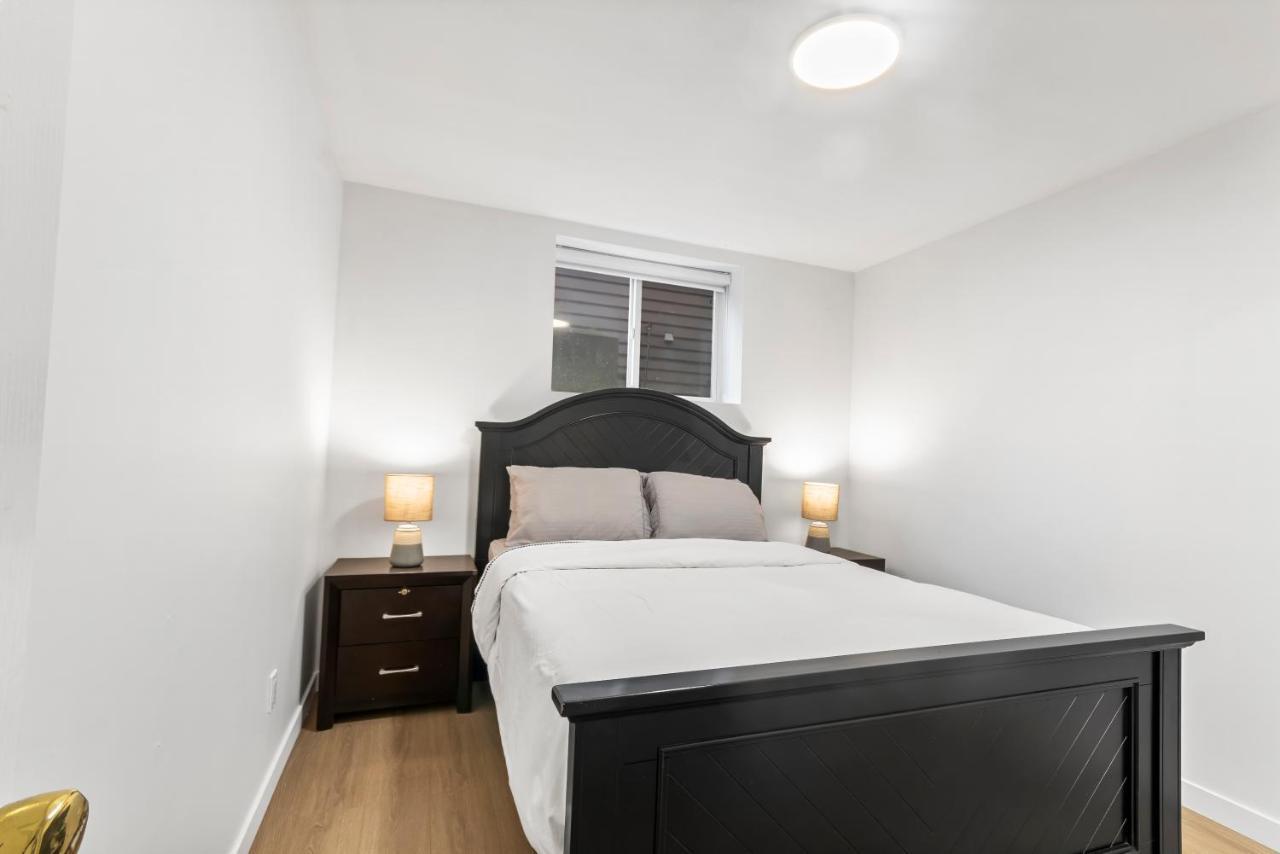Pristine 3 Beds 2 Washroom Guest Suite Surrey Ngoại thất bức ảnh